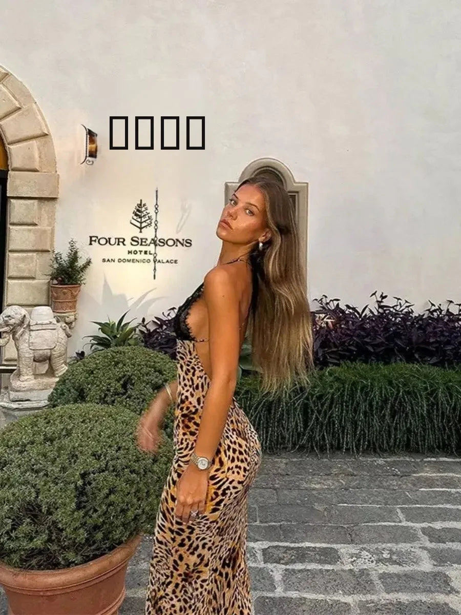 שמלה מנומרת דגם - מור